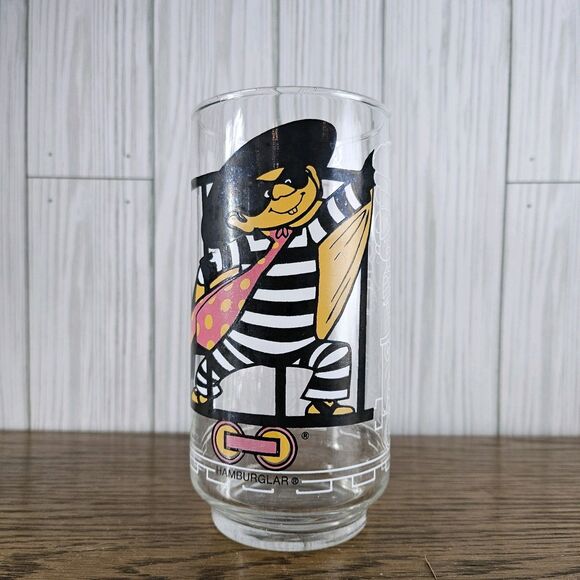 Vintage 1977 McDonalds  "Action Series" - Set Of 4 Collector Glasses Hamburgler+ - Picture 8 of 9
